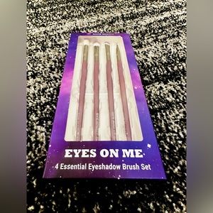 GAME BEAUTY || Eyes on Me 4 Essential Eyeshadow Brush Set ⭐️NIB⭐️